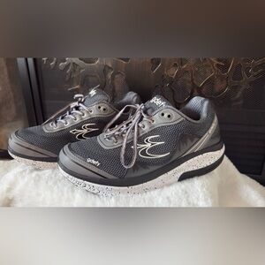 Adeity Men's Black and Gray Athletic Shoes